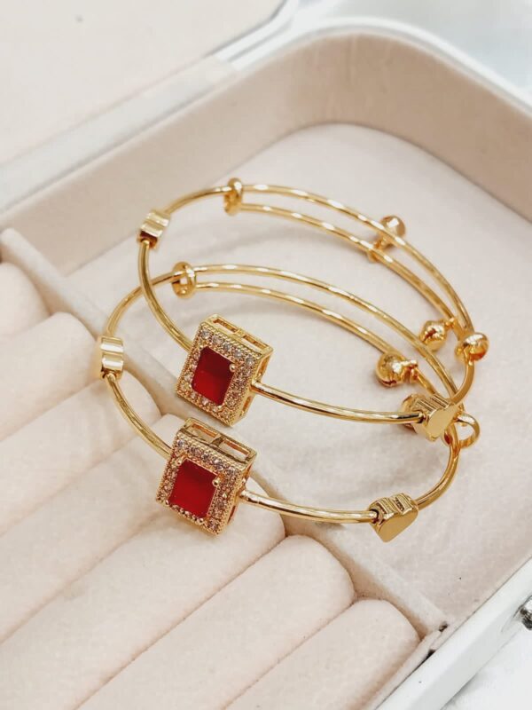 Designer Zircon Cut Red Stone Kara
